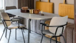Bert Plantagie Bond Hocker