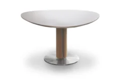 Bree's New World Steely Eettafel