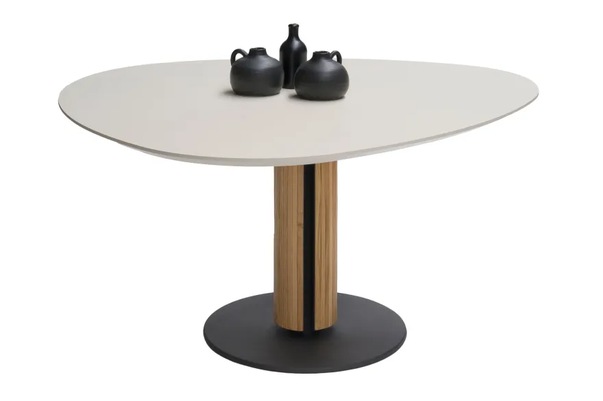 Bree's New World Steely Eettafel
