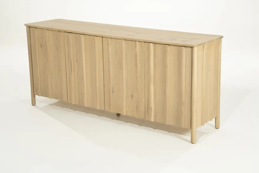 Eleonora Jake Dressoir