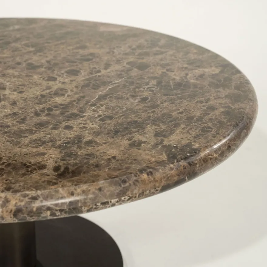 Eleonora Luigi Salontafel