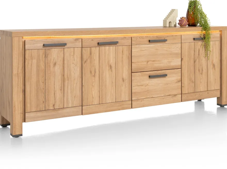 Henders en Hazel Delmonte Dressoir