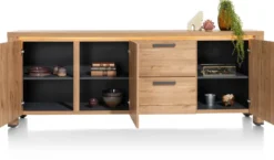 Henders en Hazel Delmonte Dressoir