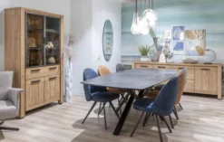Henders en Hazel Delmonte Dressoir