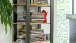 Henders en Hazel Farmland Boekenkast