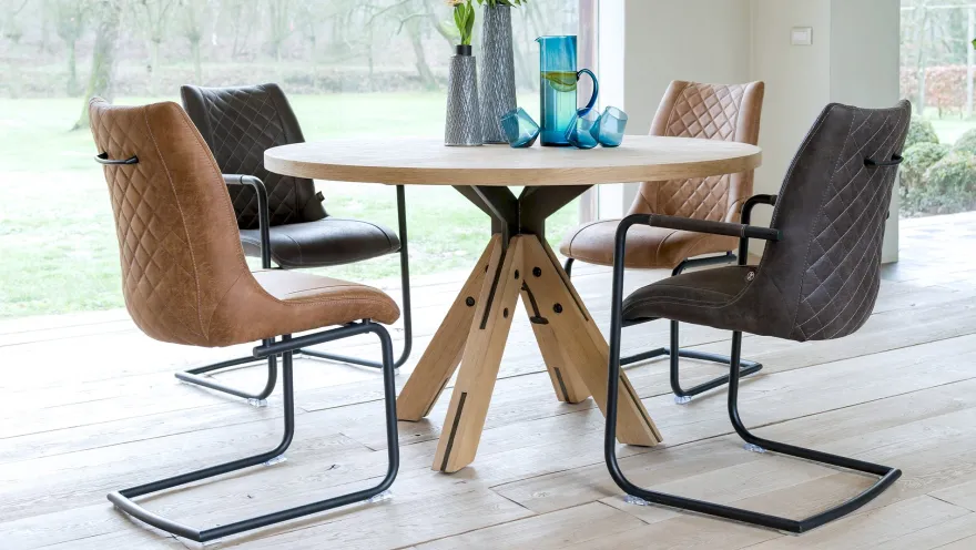 Henders en Hazel Jardino Rond Eettafel