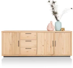 Henders en Hazel Pavie Dressoir