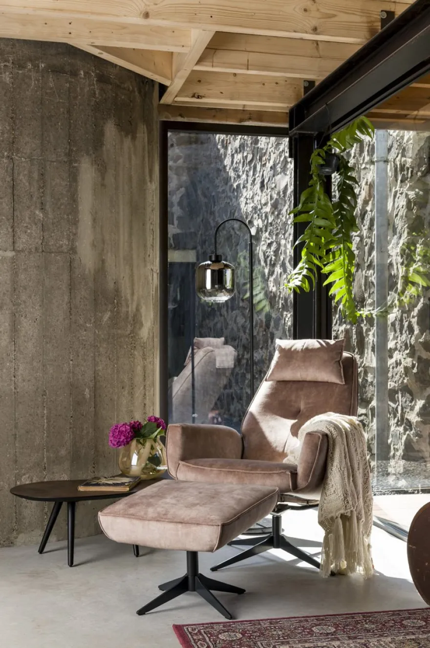 Henders en Hazel Salerno Hocker