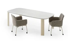 Leolux Tico Eettafel