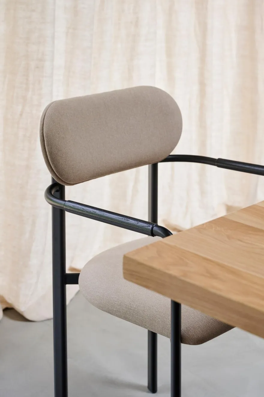 Studio HENK Oblique Armstoel